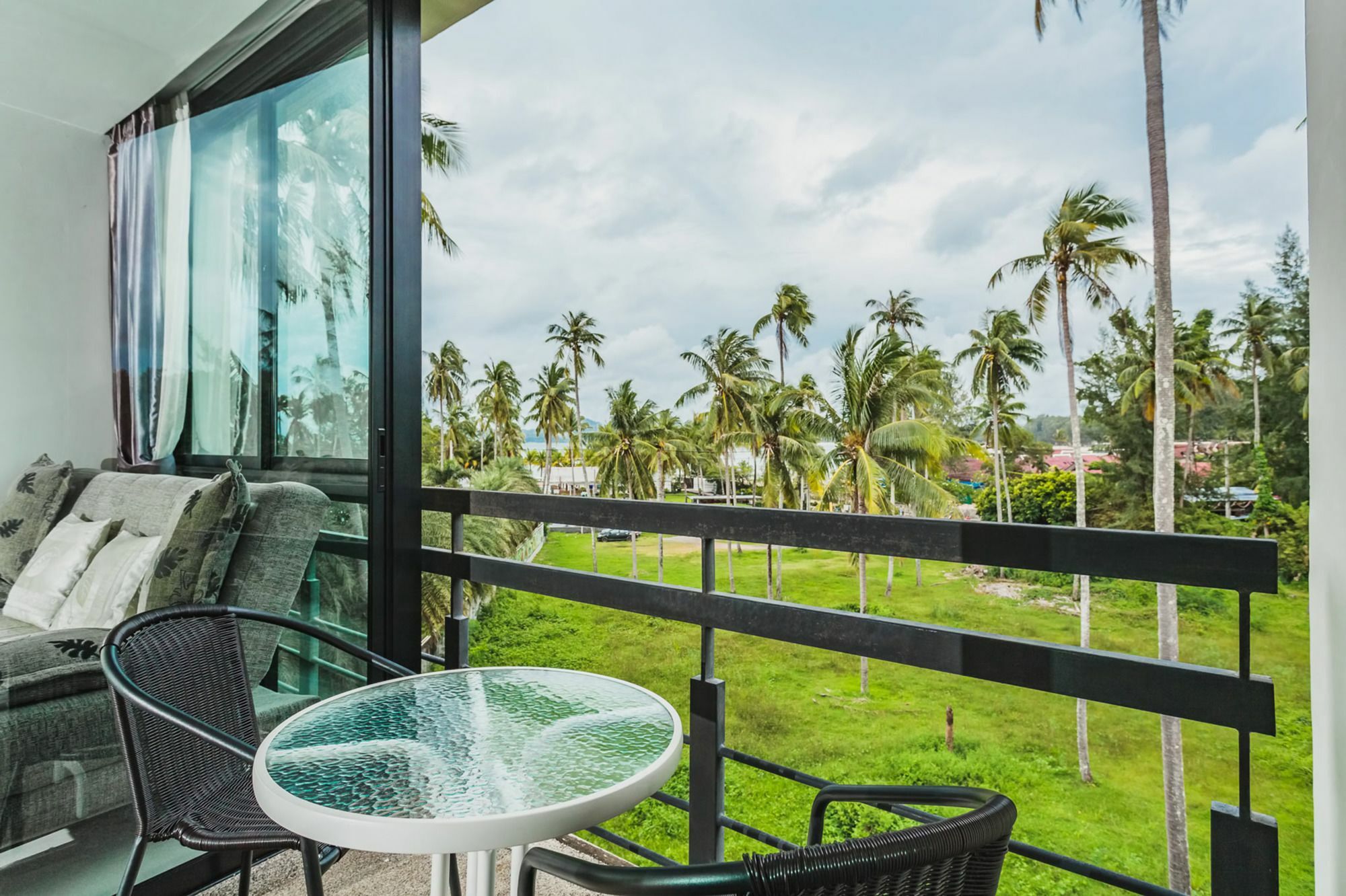 Condo In Bangtao In Kris Condo 402 Phuket Buitenkant foto